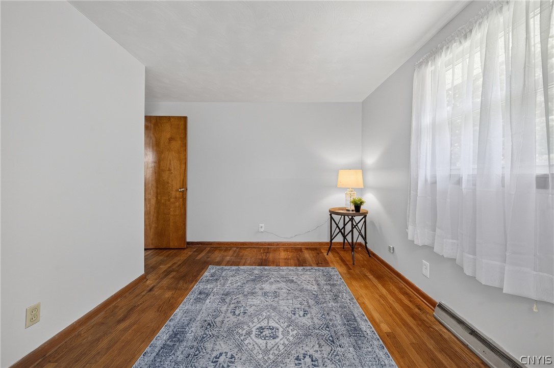 8770 Weaver Road Cicero, NY 13029 - Photo 25 of 47 Primary Bedroom