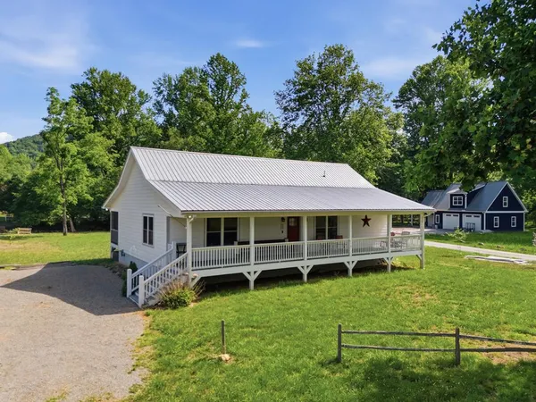 $499,000 | 87 Laughing Waters Lane, Hayesville, NC 28904