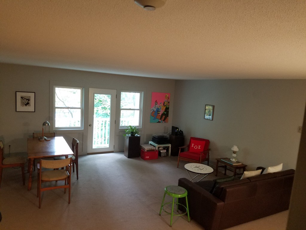 48 Evergreen Road, Unit 215 Northampton, MA 01053 - Photo 5 of 6 Gallery Image 5