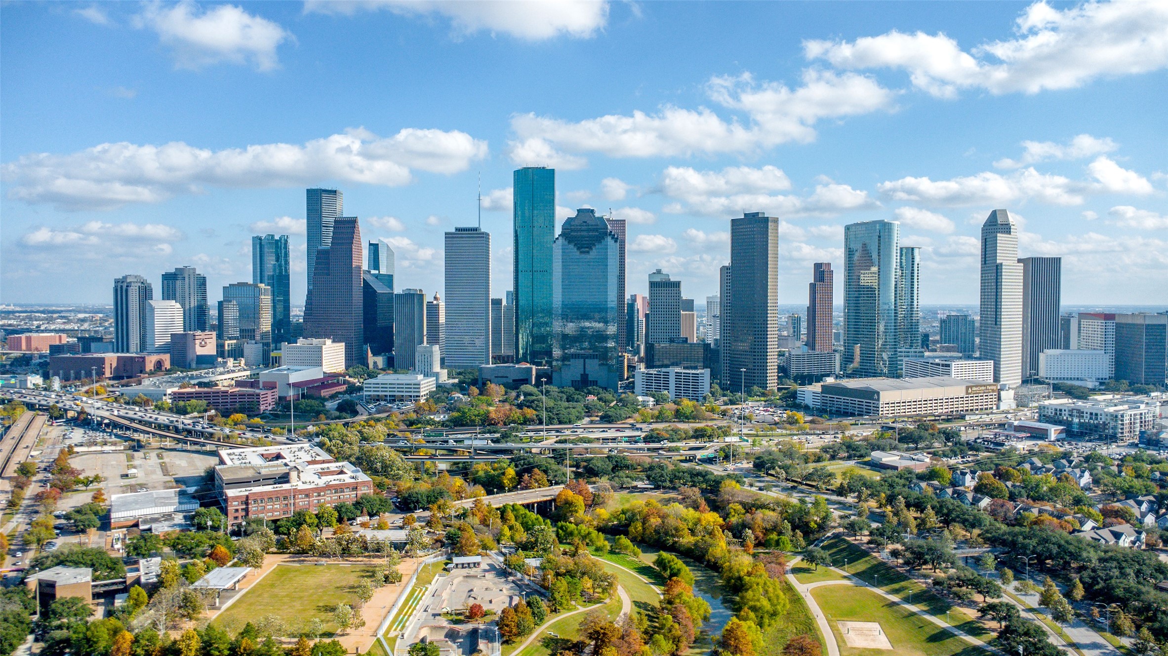 914 Main Street, Unit 1902 Houston, TX 77002 - Photo 29 of 32 a view of a city with tall buildings