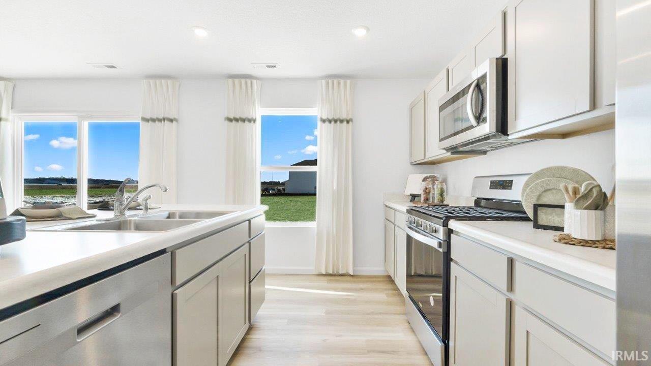 12838 Rey Cove Fort Wayne, IN 46818 - Photo 11 of 30