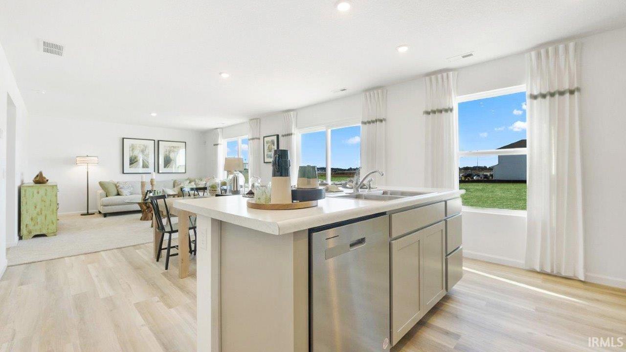 12838 Rey Cove Fort Wayne, IN 46818 - Photo 13 of 30