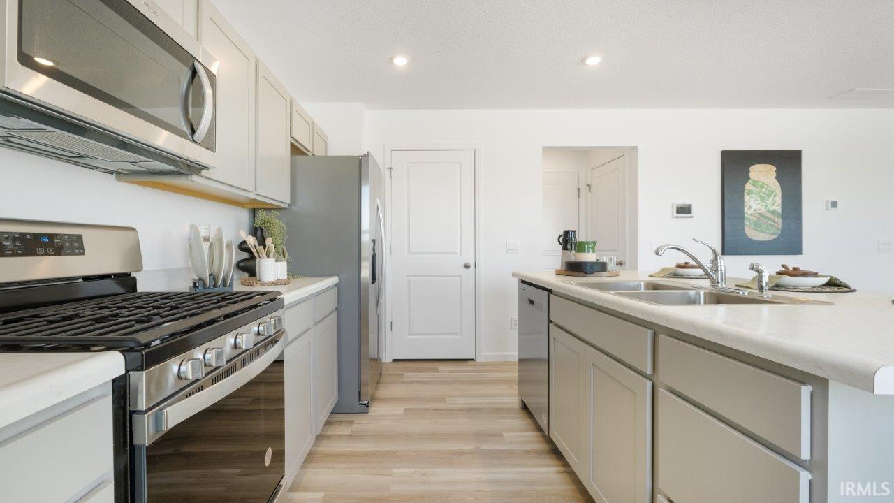 12838 Rey Cove Fort Wayne, IN 46818 - Photo 10 of 30