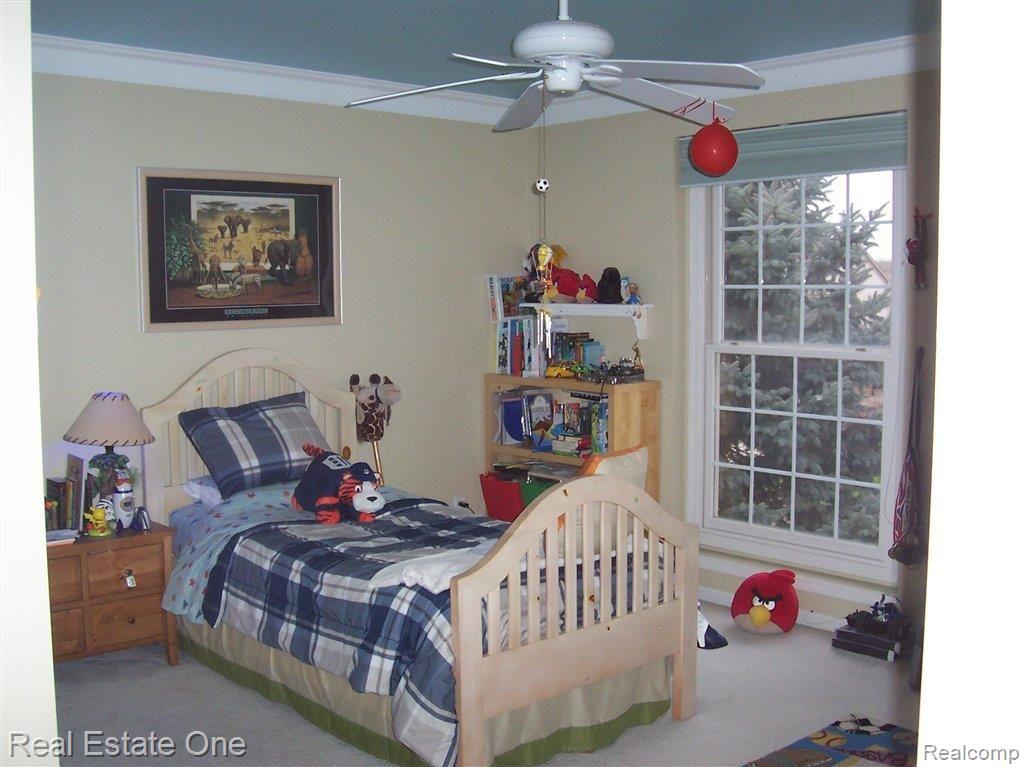4080 Holly Lane Rochester, MI 48306 - Photo 18 of 25 Nice size Bedrooms