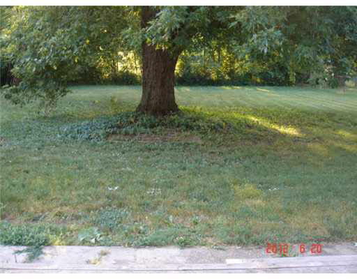 61840 Oak Road South Bend, IN 46614 - Photo 3 of 11 Gallery Image 3