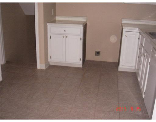 61840 Oak Road South Bend, IN 46614 - Photo 4 of 11 Gallery Image 4