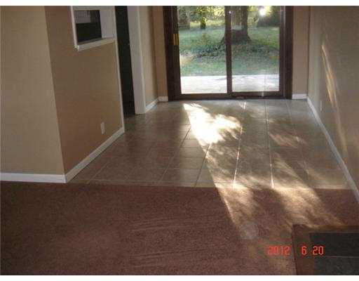 61840 Oak Road South Bend, IN 46614 - Photo 5 of 11 Gallery Image 5