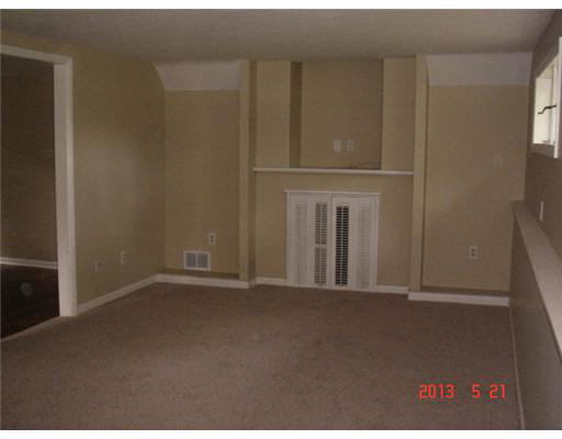 61840 Oak Road South Bend, IN 46614 - Photo 6 of 11 Gallery Image 6