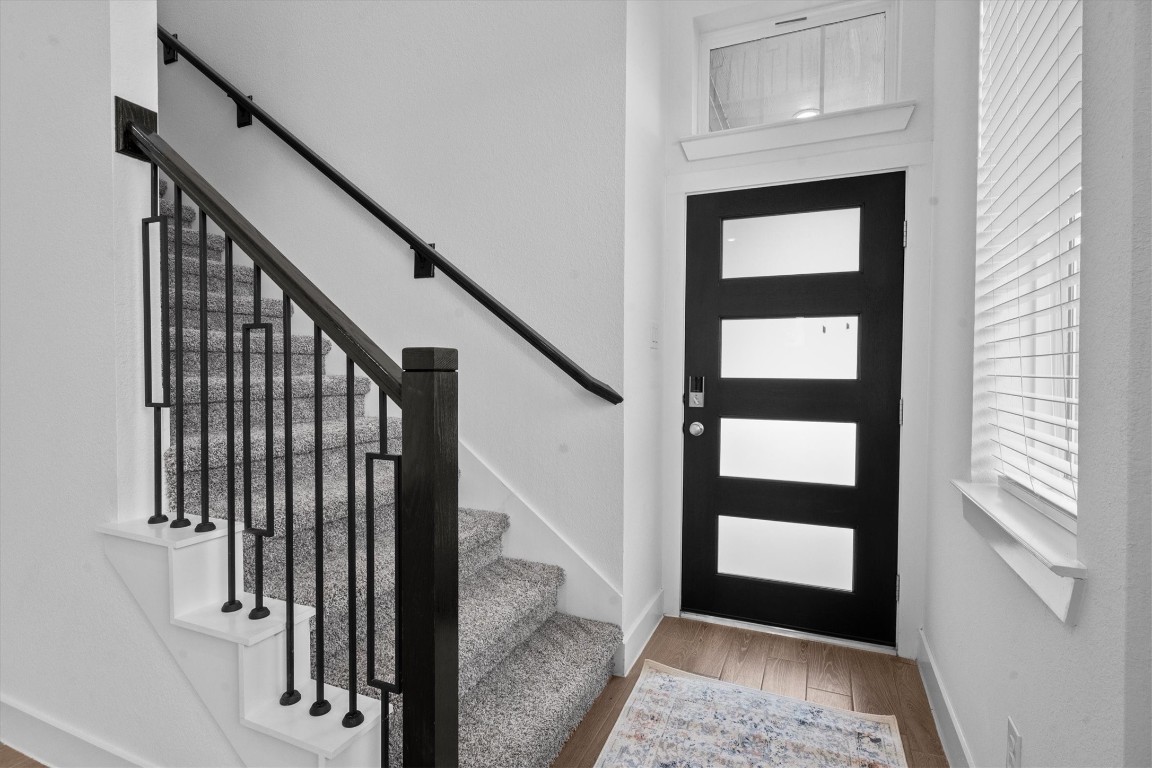 120 Red Cascade Trail Willis, TX 77318 - Photo 6 of 37 a view of entryway