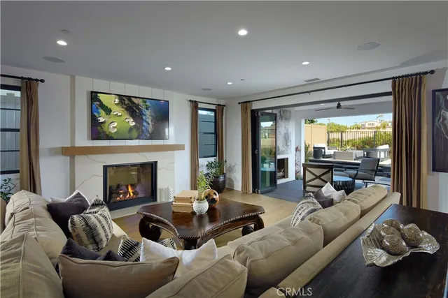 $5,785,000 | 212 Via Socorro, San Clemente, CA 92672