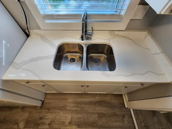 $1,095 | 407 South Jupiter Avenue, Unit 11, Clearwater, FL 33755