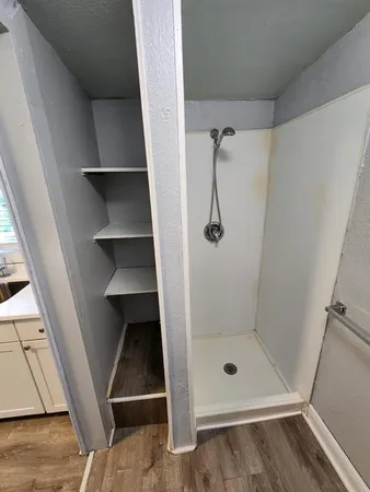 $1,095 | 407 South Jupiter Avenue, Unit 11, Clearwater, FL 33755