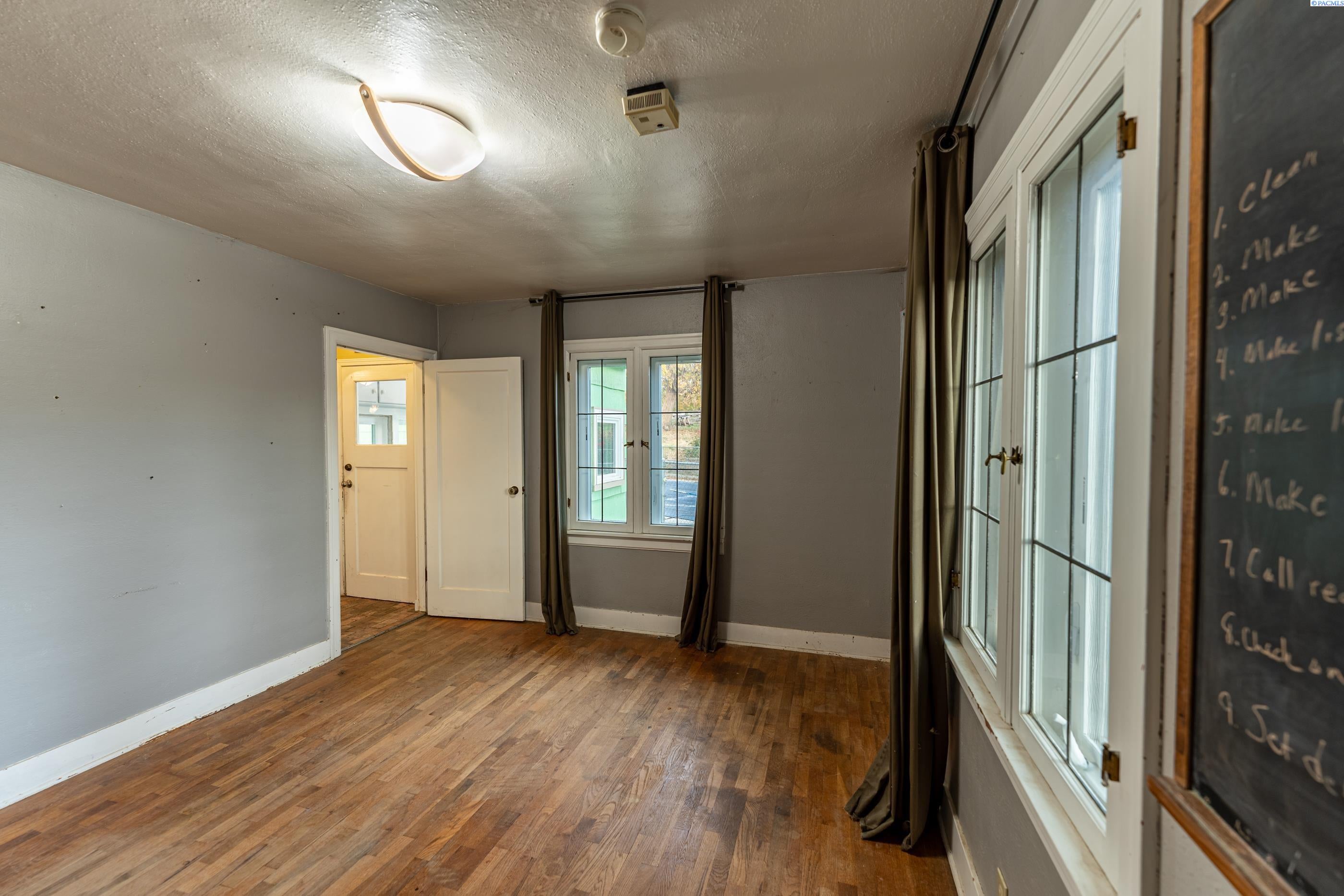 181 Mountainview Road Grandview, WA 98930 - Photo 20 of 30 Gallery Image 20