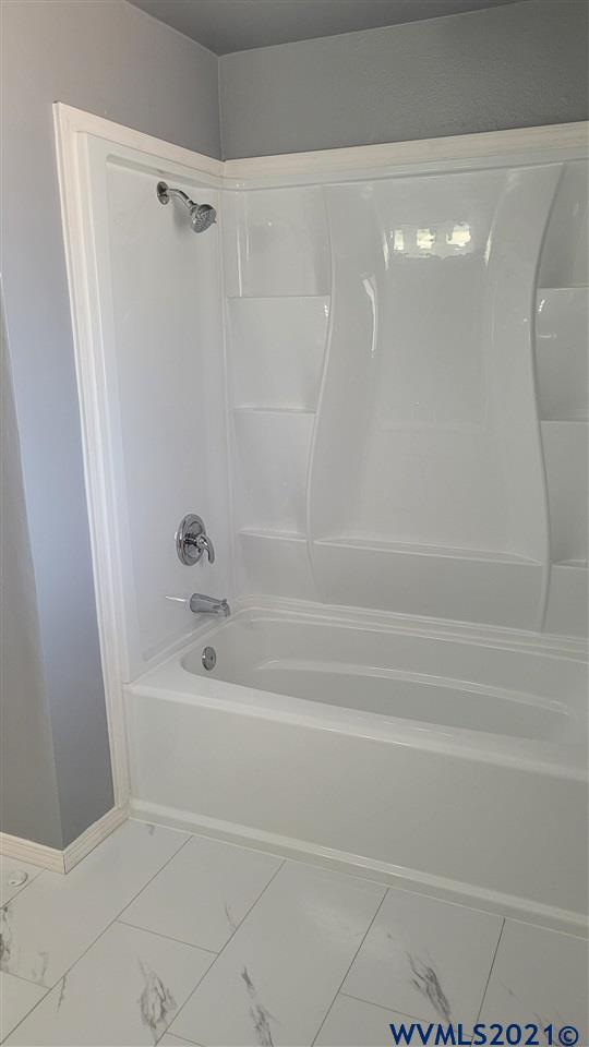 311 Walker Road Lebanon, OR 97355 - Photo 14 of 36 Gallery Image 14
