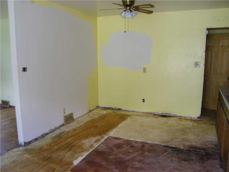 562 Shaffer Road Hookstown, PA 15050 - Photo 4 of 21 Dining Room. This home has a large country kitchen with a spacious dining area. The l;ighted ceiling fan will highlight your table