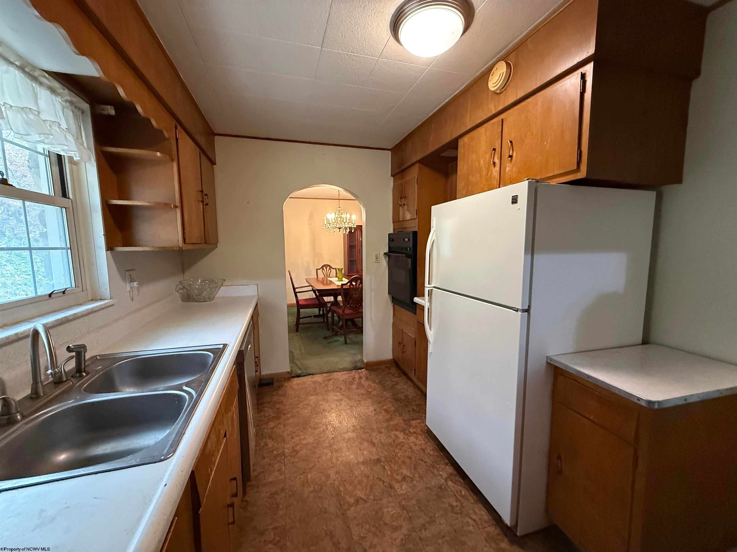 1415 Pleasant Valley Road Fairmont, WV 26554 - Photo 10 of 23 Gallery Image 10