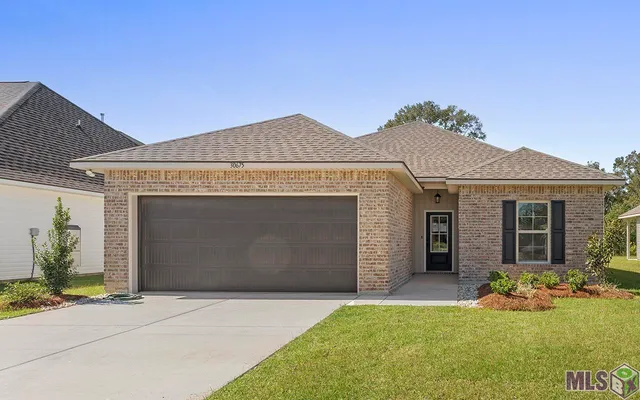 $241,375 | 30675 Eden Way Drive, Denham Springs, LA 70726