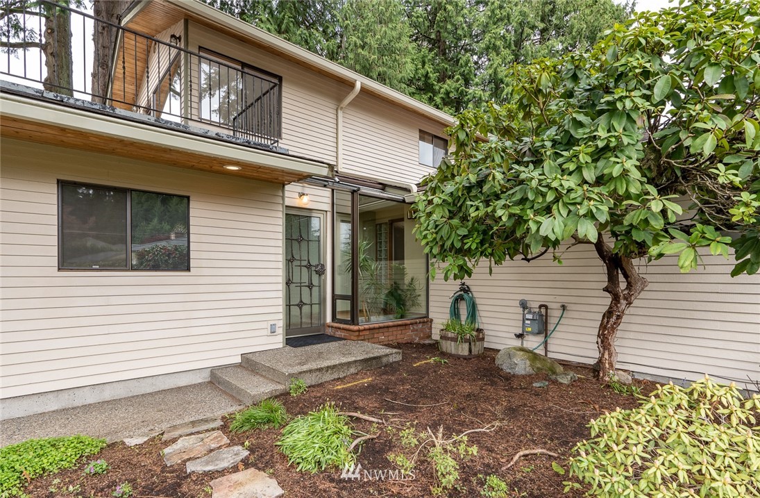 9710 Northeast 198th Street Bothell, WA 98011 - Photo 3 of 25