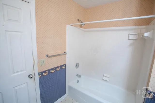 $425,000 | 15 Sherborne Road, Savannah, GA 31419