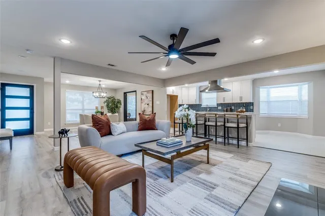 $715,000 | 7709 El Pensador Drive, Dallas, TX 75248