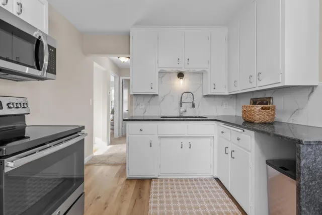 $334,900 | 161 91st Avenue Northeast, Blaine, MN 55434