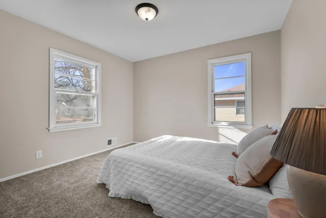 $334,900 | 161 91st Avenue Northeast, Blaine, MN 55434