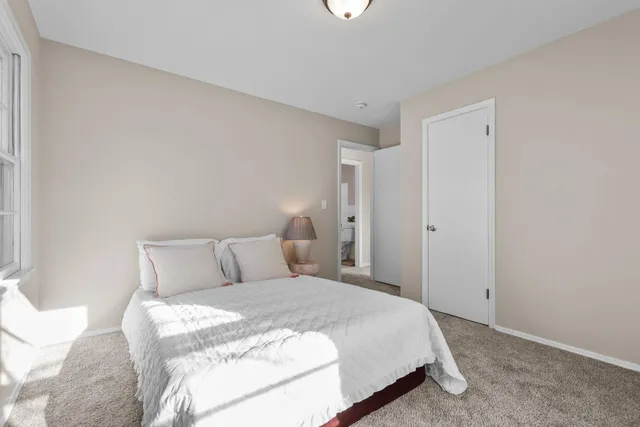 $334,900 | 161 91st Avenue Northeast, Blaine, MN 55434