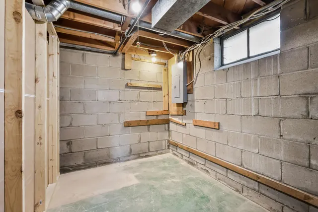 $334,900 | 161 91st Avenue Northeast, Blaine, MN 55434