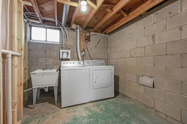 $334,900 | 161 91st Avenue Northeast, Blaine, MN 55434