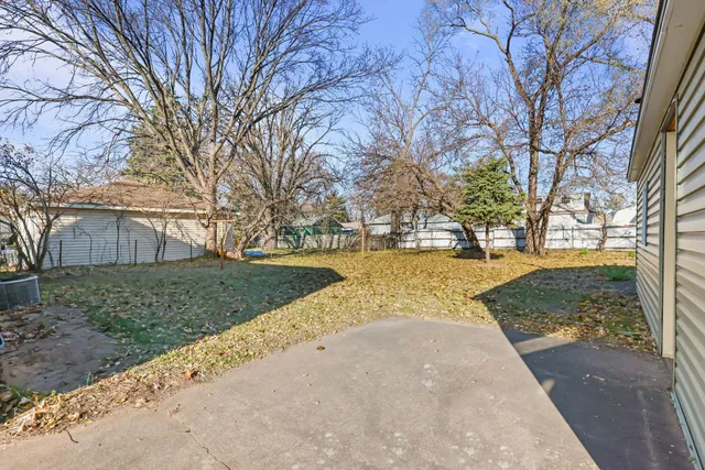 $334,900 | 161 91st Avenue Northeast, Blaine, MN 55434