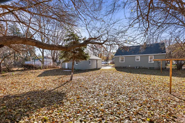 $334,900 | 161 91st Avenue Northeast, Blaine, MN 55434