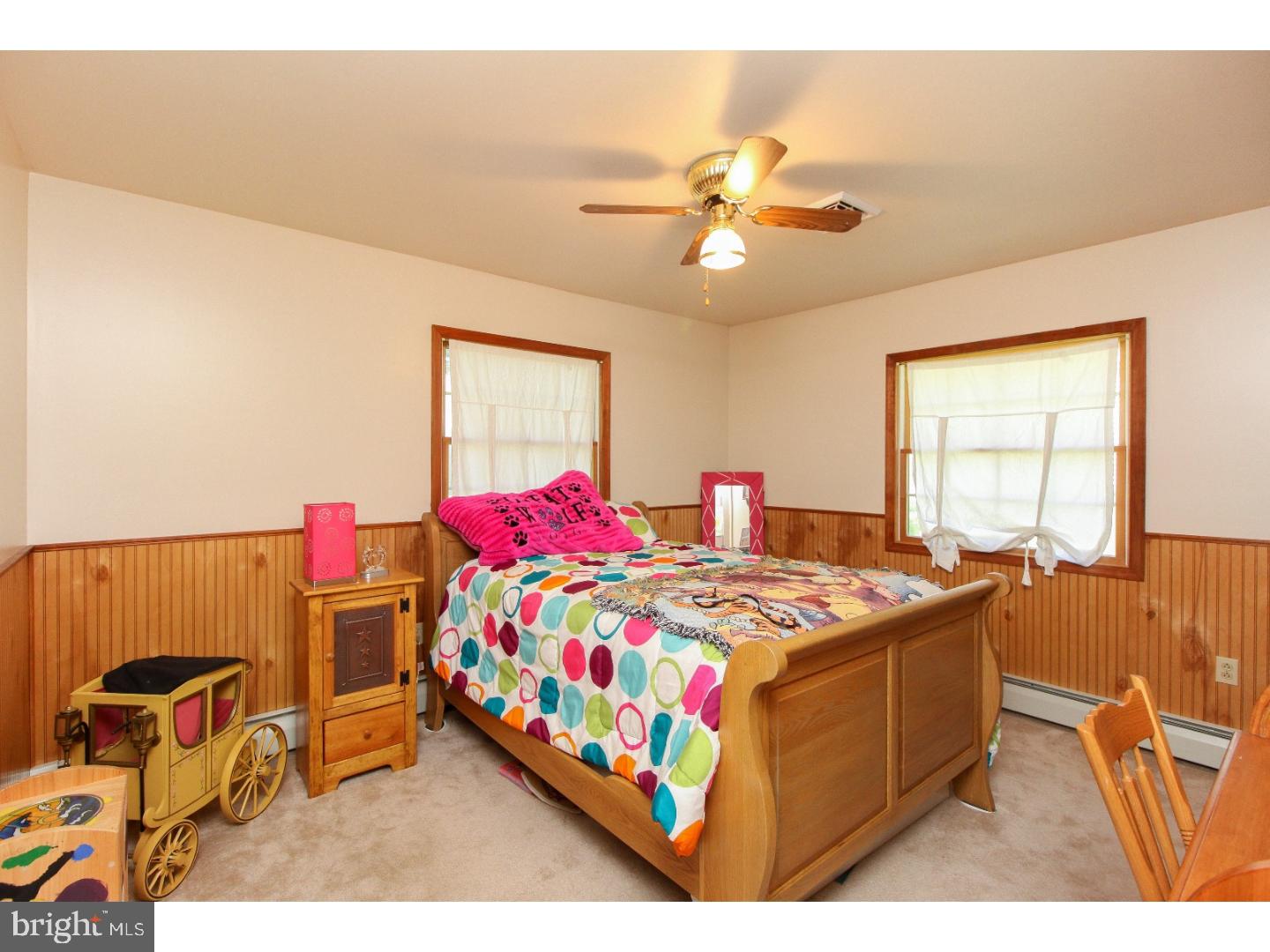 17 Flamingo Road Levittown, PA 19056 - Photo 12 of 24