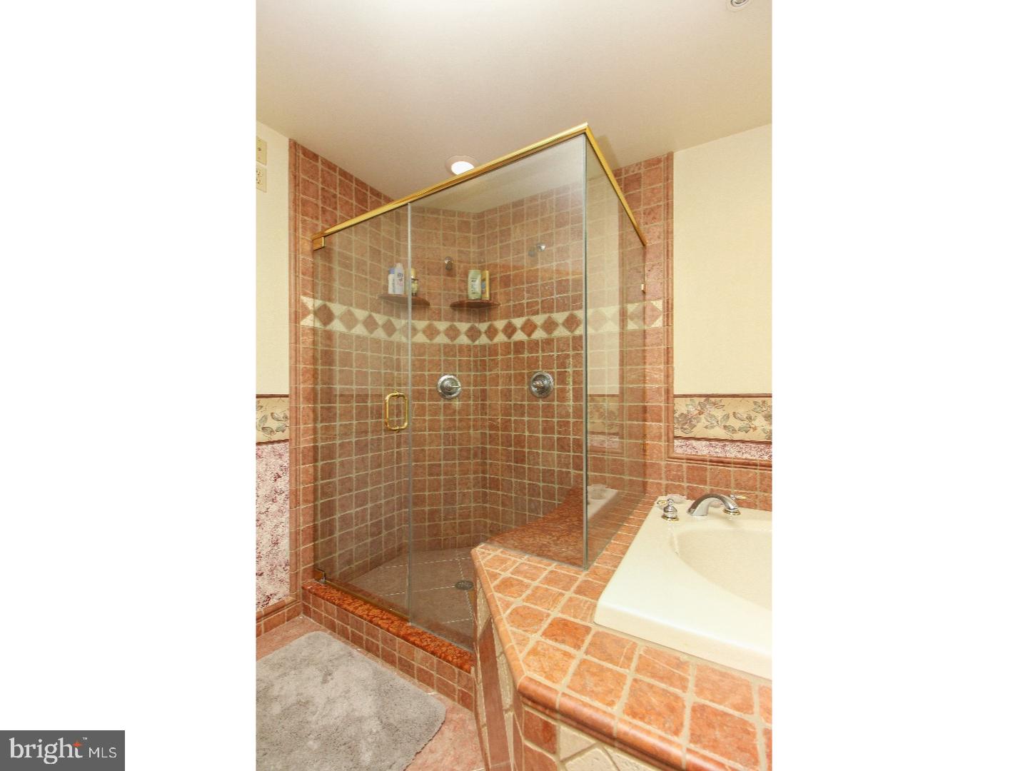 17 Flamingo Road Levittown, PA 19056 - Photo 16 of 24