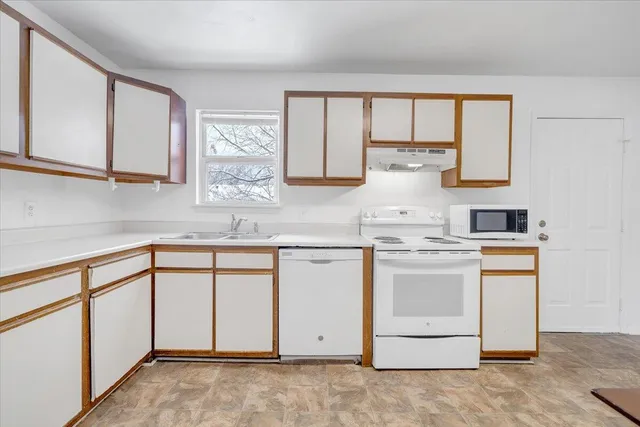 $345,000 | 210 Pheasant Run Drive, Blacksburg, VA 24060