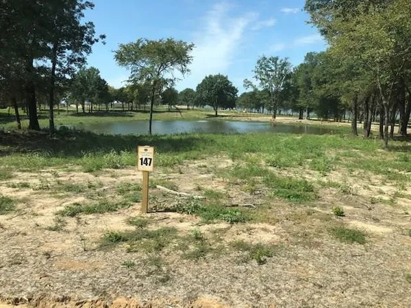 $125,000 | 710 Clubview Drive, Kemp, TX 75143