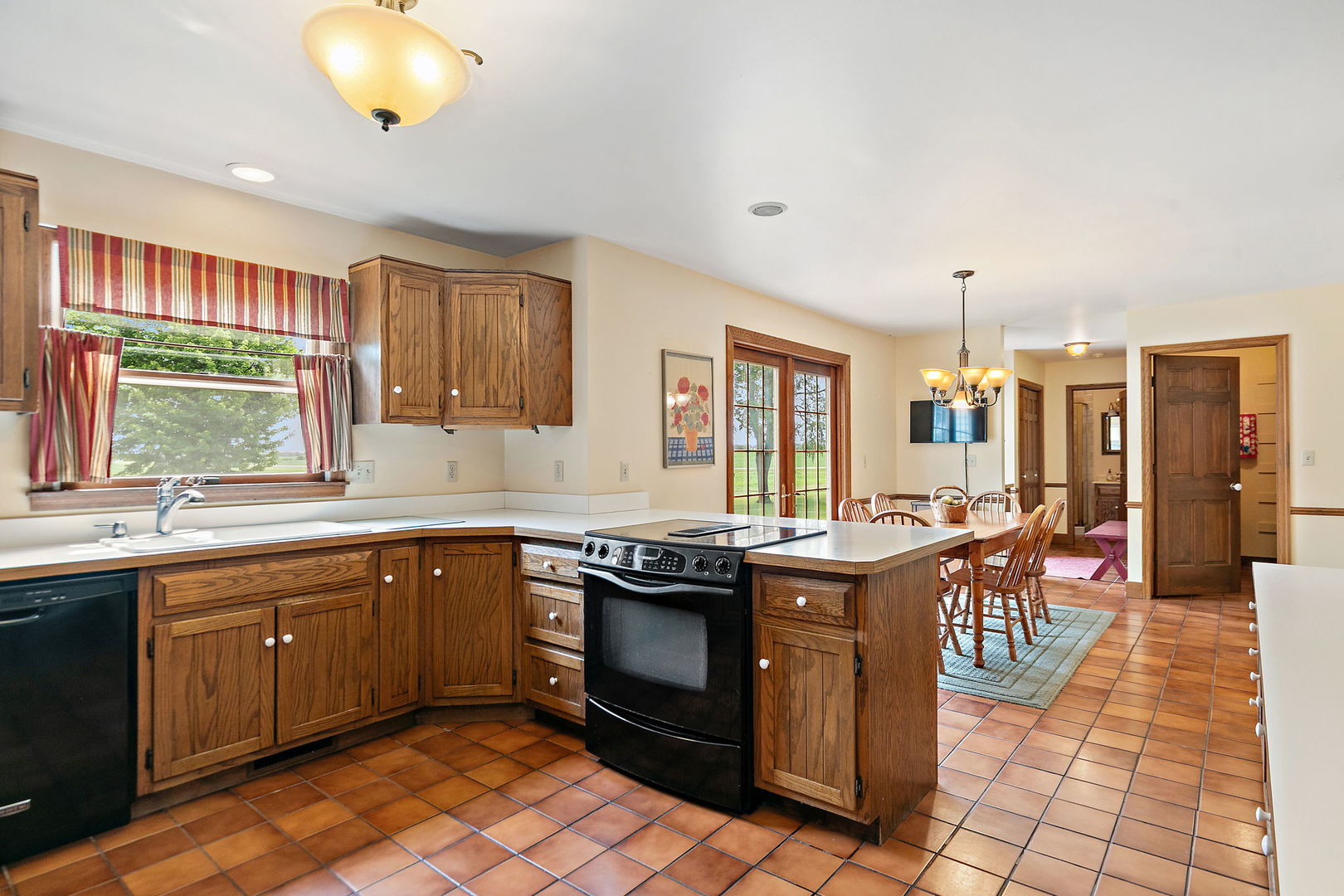 23086 Glidden Road DeKalb, IL 60115 - Photo 9 of 48