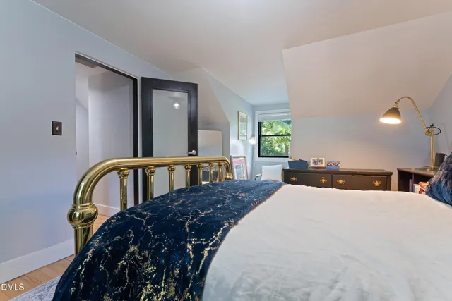 $1,695 | 929 St Marys Street, Raleigh, NC 27605