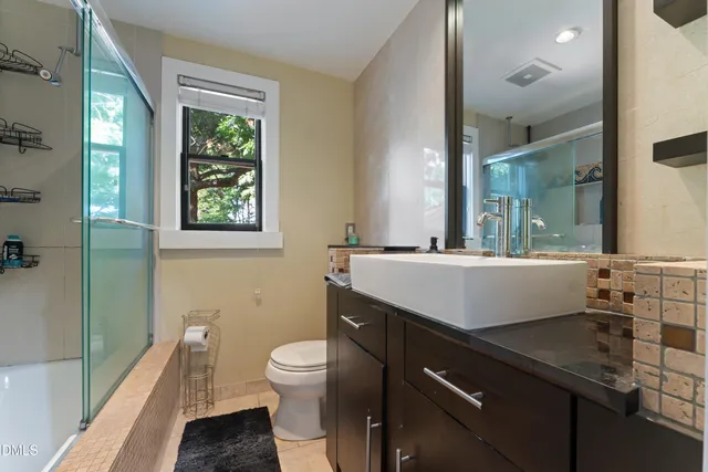 $1,695 | 929 St Marys Street, Raleigh, NC 27605