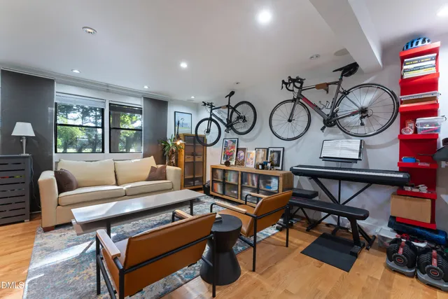 $1,695 | 929 St Marys Street, Raleigh, NC 27605