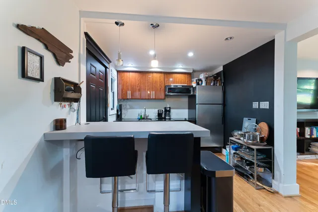 $1,695 | 929 St Marys Street, Raleigh, NC 27605