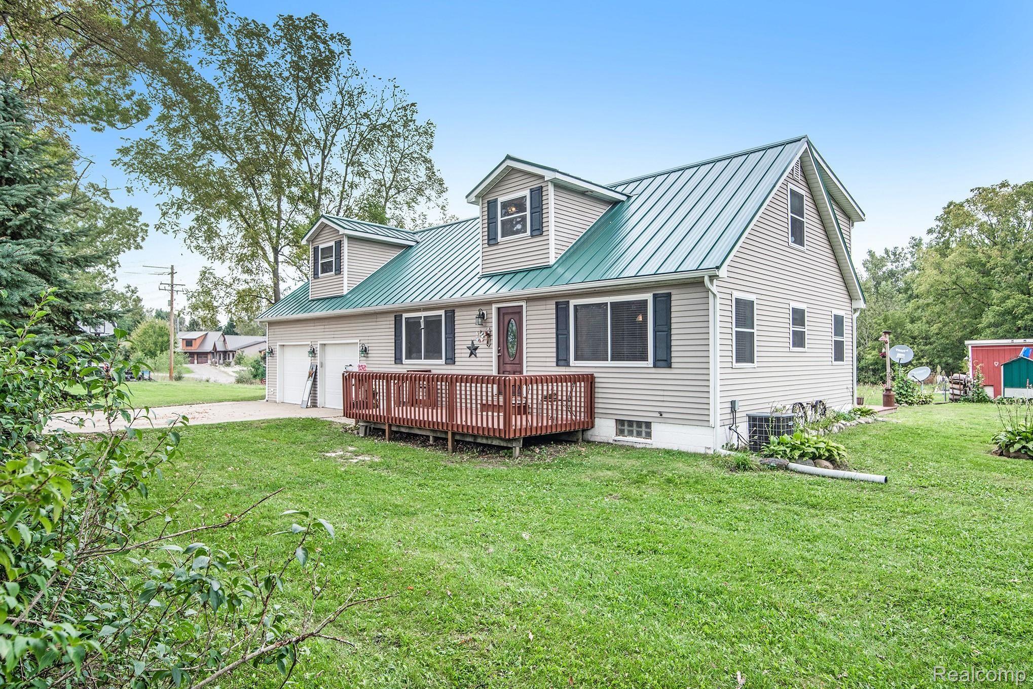 11305 Bohm Road Byron, MI 48418 - Photo 1 of 29 DSC_5846.jpg