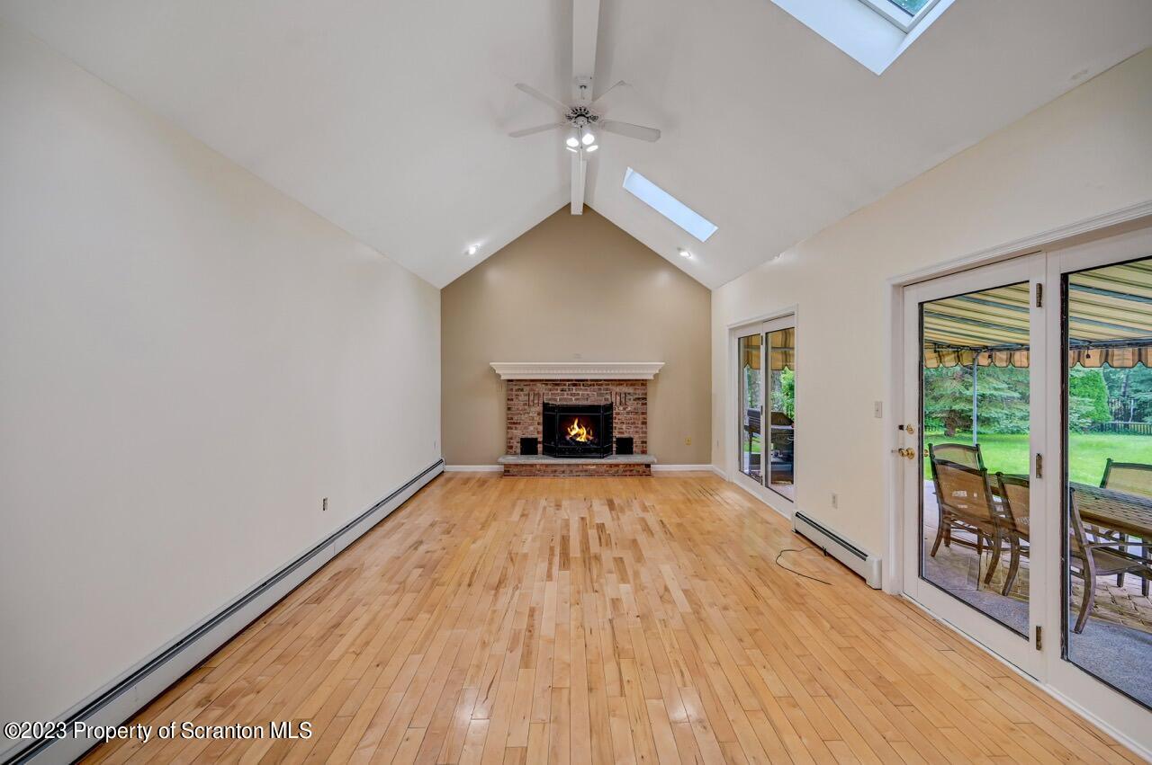 922 Appletree Road Moscow, PA 18444 - Photo 23 of 68 922 Appletree Rd 19 Large