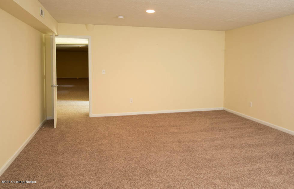 13801 Rehl Road Louisville, KY 40299 - Photo 35 of 43 668A0841