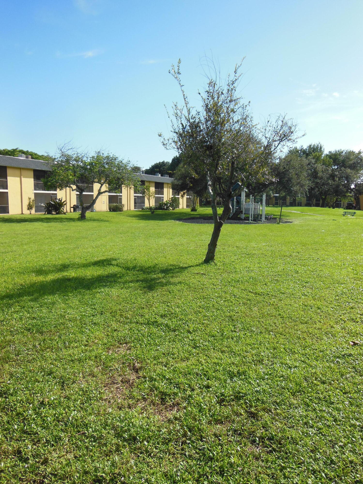 709 Meadows Circle Boynton Beach, FL 33436 - Photo 21 of 24 DSCN3372