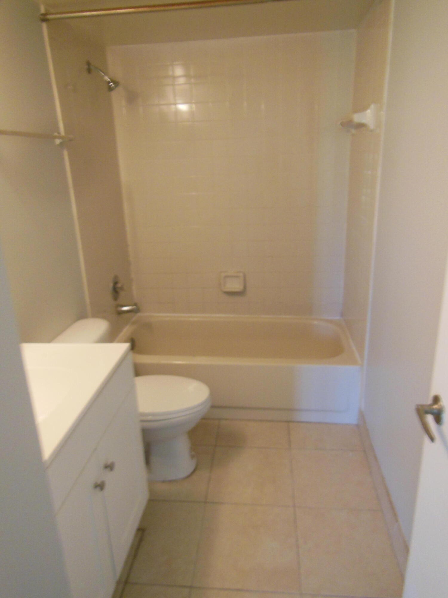 709 Meadows Circle Boynton Beach, FL 33436 - Photo 10 of 24 DSCN3366