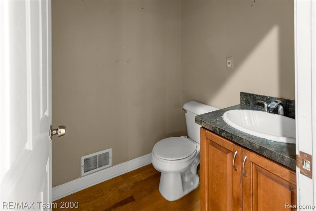 51069 Baker Road Chesterfield, MI 48047 - Photo 14 of 56