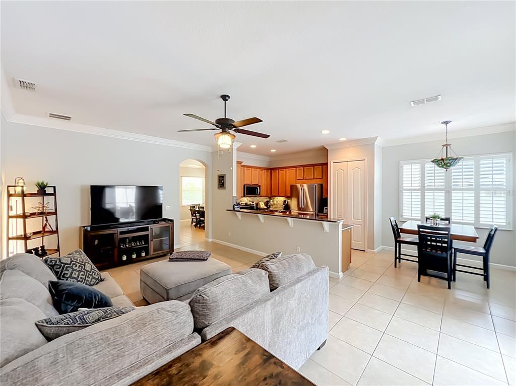 6558 Helmsley Circle Windermere, FL 34786 - Photo 13 of 55