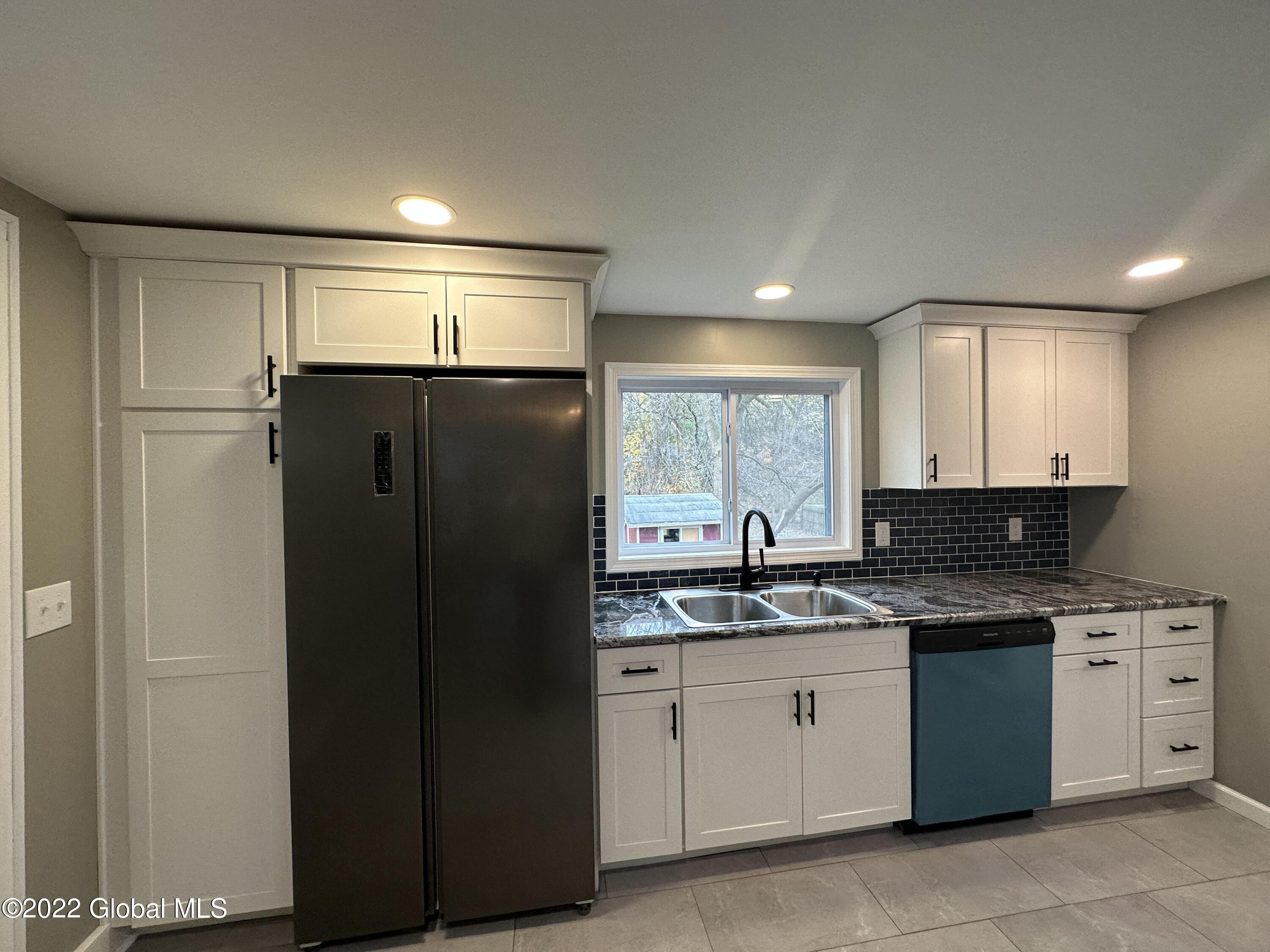 1 Sheldon Street Schenectady, NY 12308 - Photo 4 of 21 21