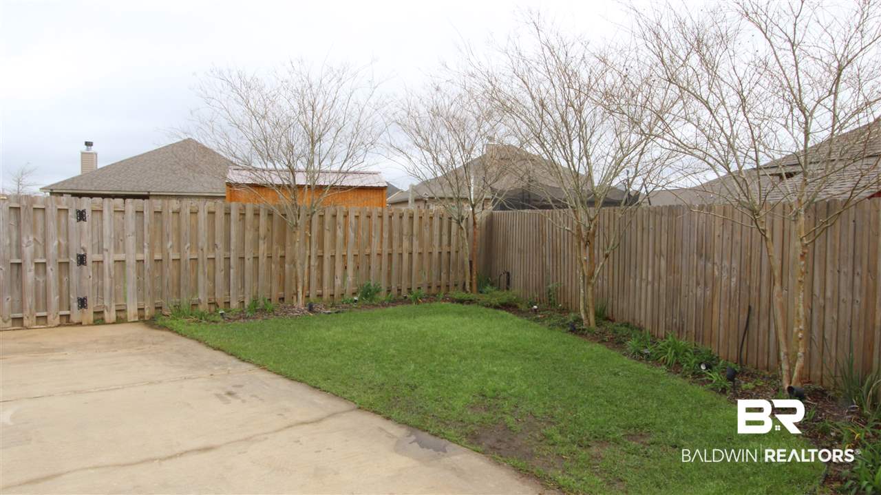 9307 Pembrook Loop Fairhope, AL 36532 - Photo 20 of 20 Side Yard