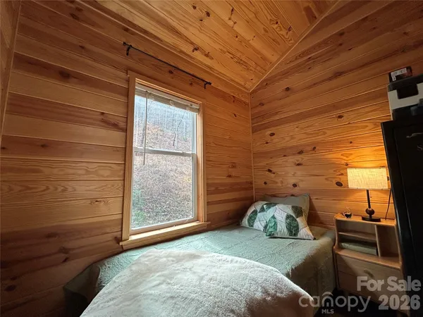 $224,500 | 73 Bear Oat Trail, Franklin, NC 28734